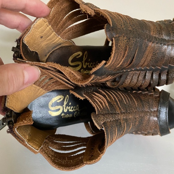 Blowout Sale!  Through October! Sbicca Platform Strappy Sandals - Picture 5 of 6